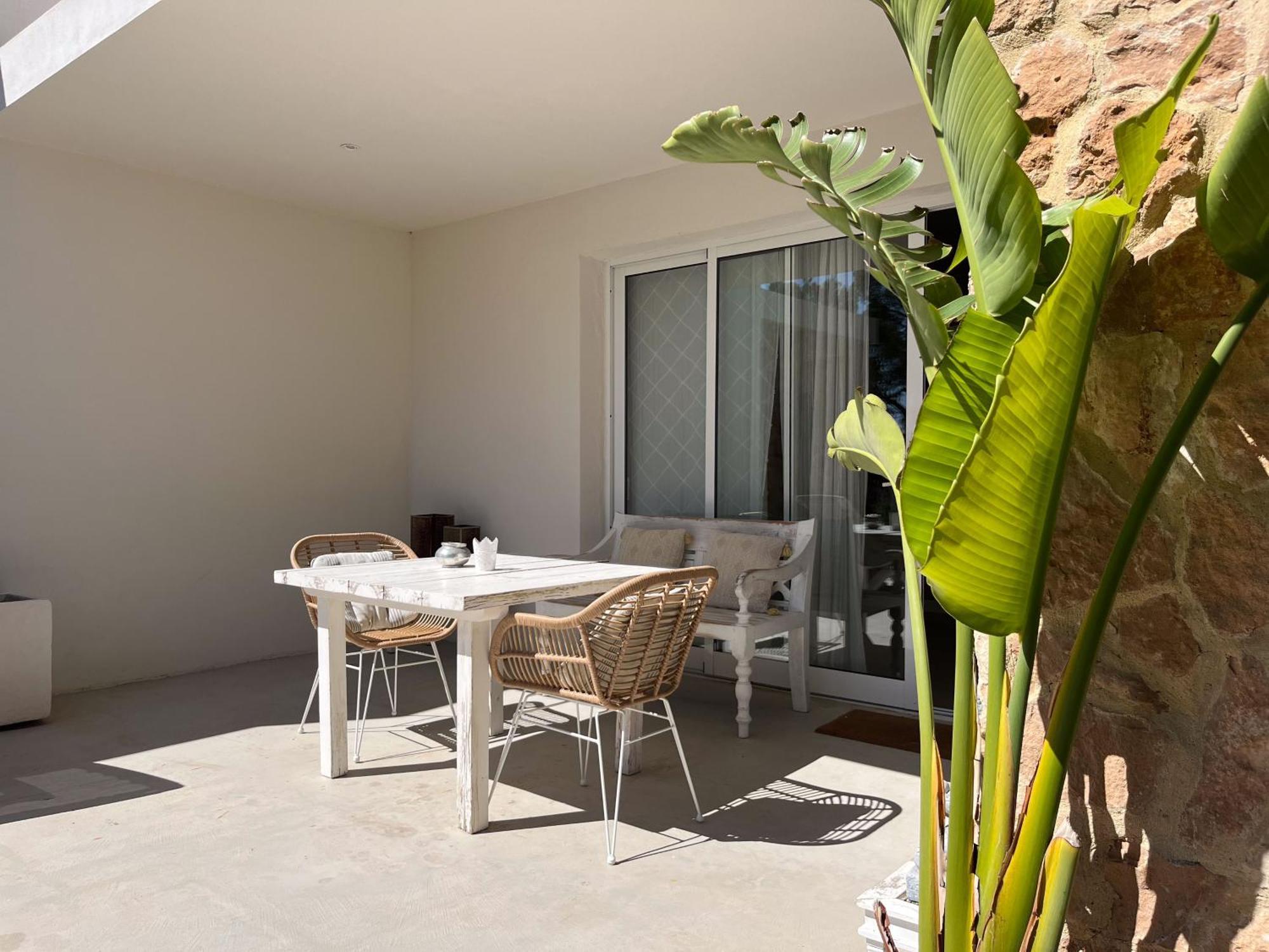 Boutique Hotel Casa Caracol - Apartments In Strandnaehe, Salzwasserpool, Fotovoltaik, Adults Only Sant Josep de sa Talaia Exterior photo